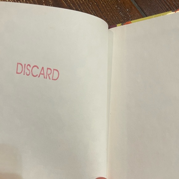 MewMew Hardcover Volume 4 Book - Picture 7 of 9